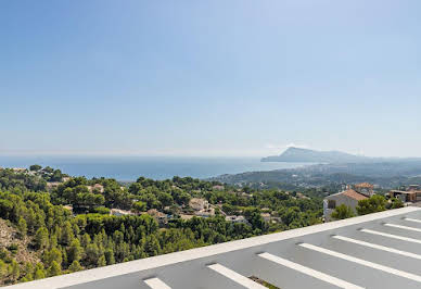 Villa with pool and terrace 5