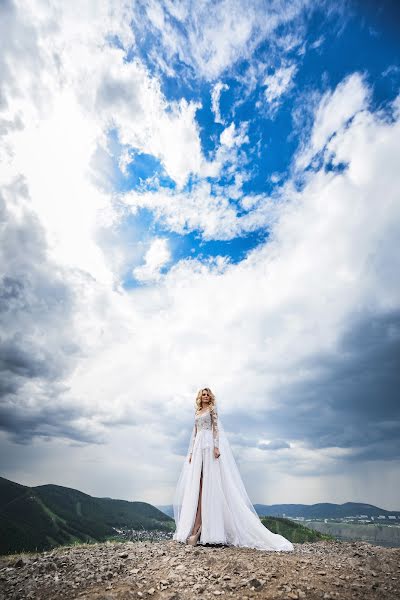 Wedding photographer Tikhomirov Evgeniy (tihomirov). Photo of 20 July 2016