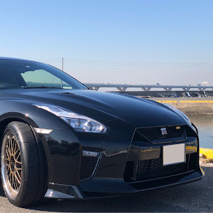 NISSAN GT-R R35