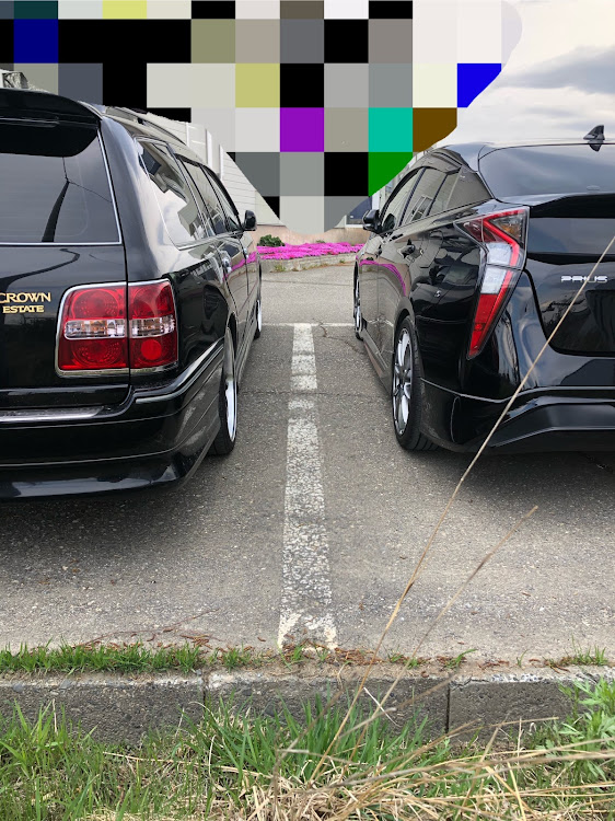 クラウンエステートのプリウス・勝手にコラボに関するカスタム事例の投稿画像2枚目