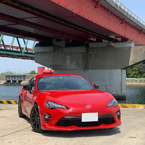 86 ZN6
