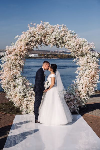 婚禮攝影師Marina Sokolova（marinaphoto）。2022 2月22日的照片