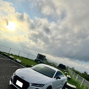 TT クーペ 2.0TFSI