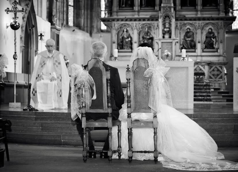 Fotografo di matrimoni Michal Schwarz (michalschwarz). Foto del 17 gennaio 2017