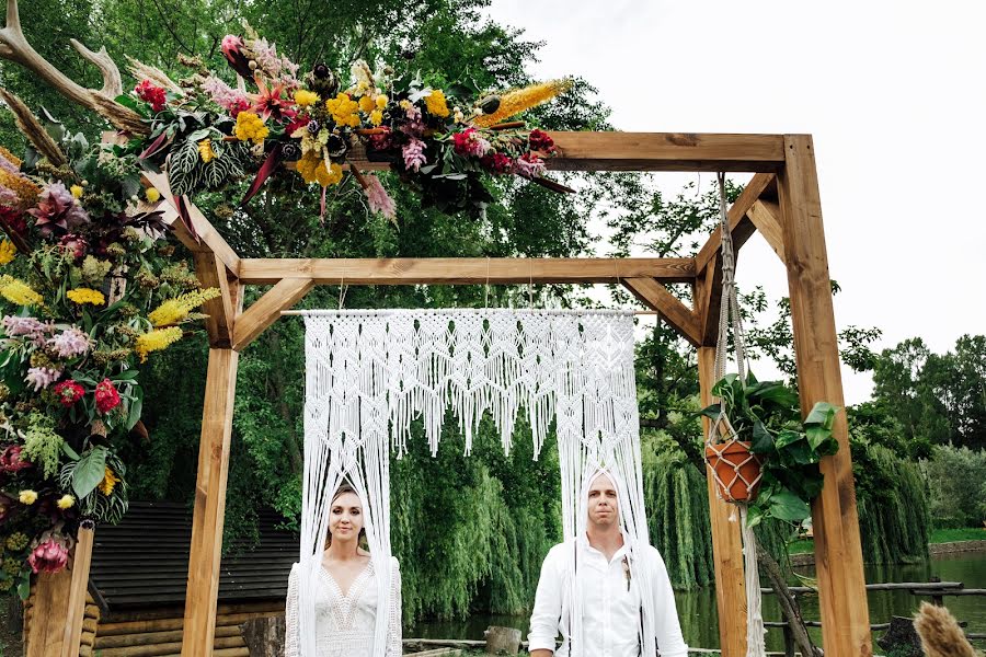 Fotógrafo de bodas Kseniya Rzhevskaya (ksumee2209). Foto del 12 de febrero 2018