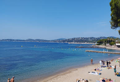 Maison contemporaine avec piscine en bord de mer 3