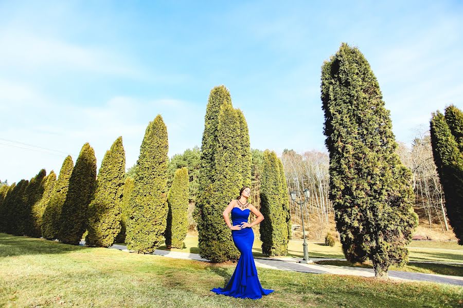 Fotografo di matrimoni Anna Groysman (annaolegovna). Foto del 25 febbraio 2015