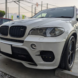 X5 E70