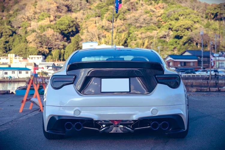 86の2023年もよろしくお願いします・ドライブ・新年のご挨拶・ケツショットに関するカスタム事例の投稿画像1枚目