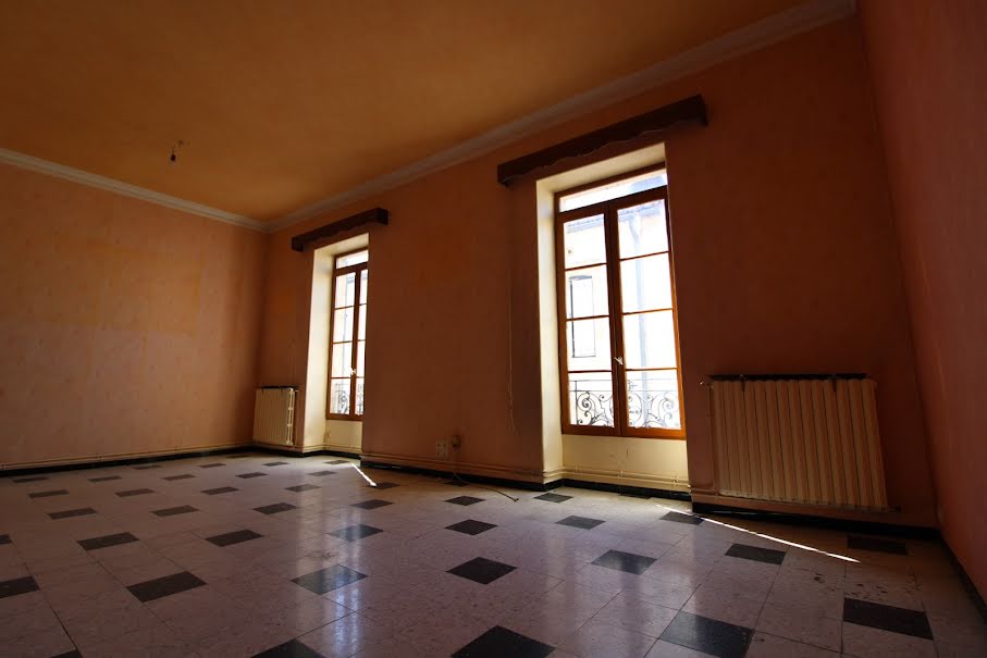 Vente appartement 7 pièces 115 m² à Nimes (30000), 195 000 €