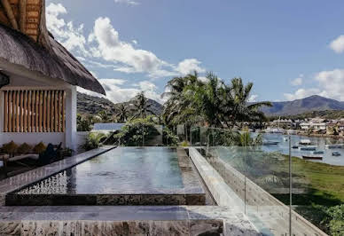 Villa with garden and terrace 3