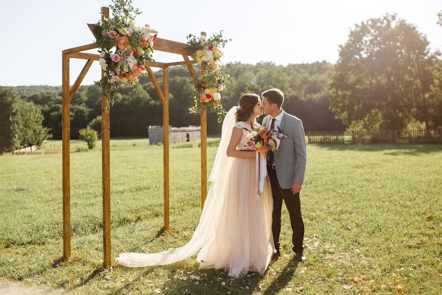 Photographe de mariage Olga Kameneckaya (curly-photo). Photo du 30 décembre 2021