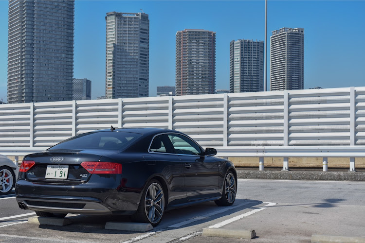りょーだぶさんが投稿した試乗記・Audi・A5・S-line・quattroに関するカスタム事例の投稿画像5枚目