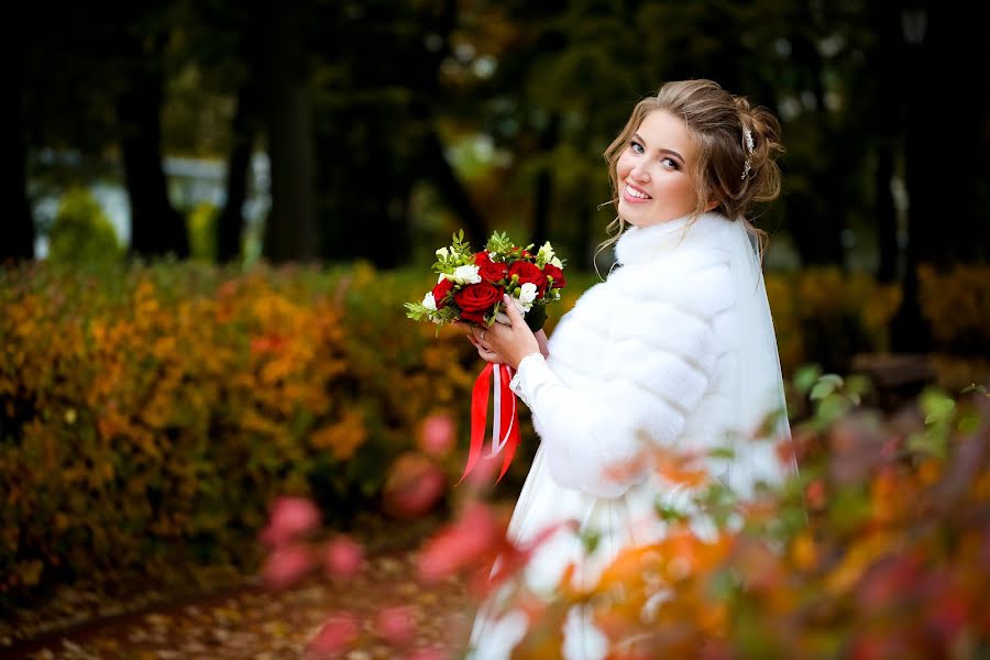 Fotógrafo de casamento Anna Zhukova (annazhukova). Foto de 20 de outubro 2019