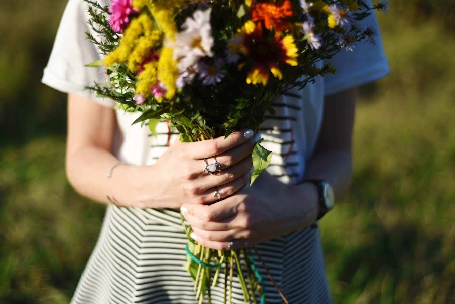 Wedding photographer Lena Vanichkina (inoursky). Photo of 29 December 2015