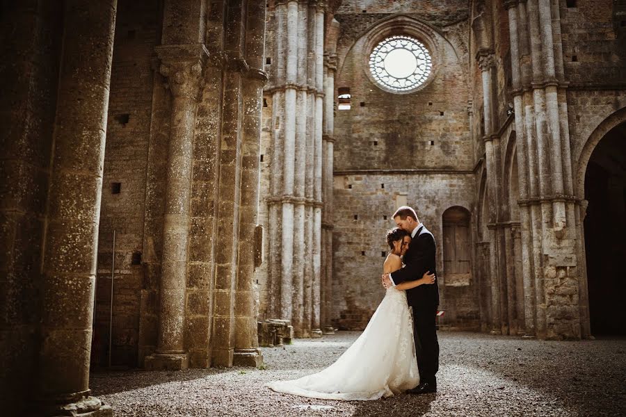 Wedding photographer Alessandro Morbidelli (moko). Photo of 12 October 2020