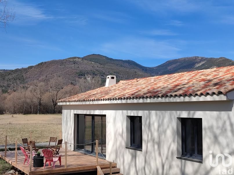 Vente maison 4 pièces 102 m² à Castellane (04120), 379 000 €