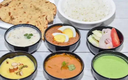 Egg Rozana Thali