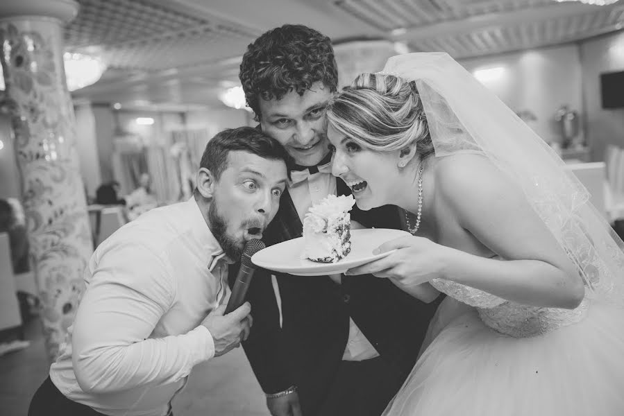 Wedding photographer Vladimir Vershinin (fatlens). Photo of 11 September 2016