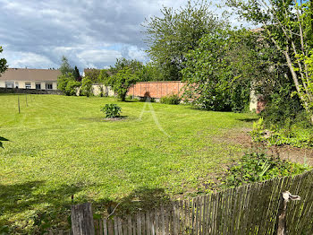 terrain à Jouy-le-Moutier (95)