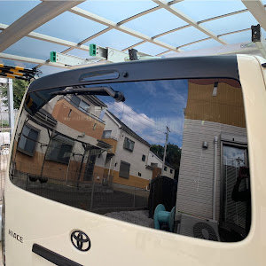ハイエースバン TRH200V