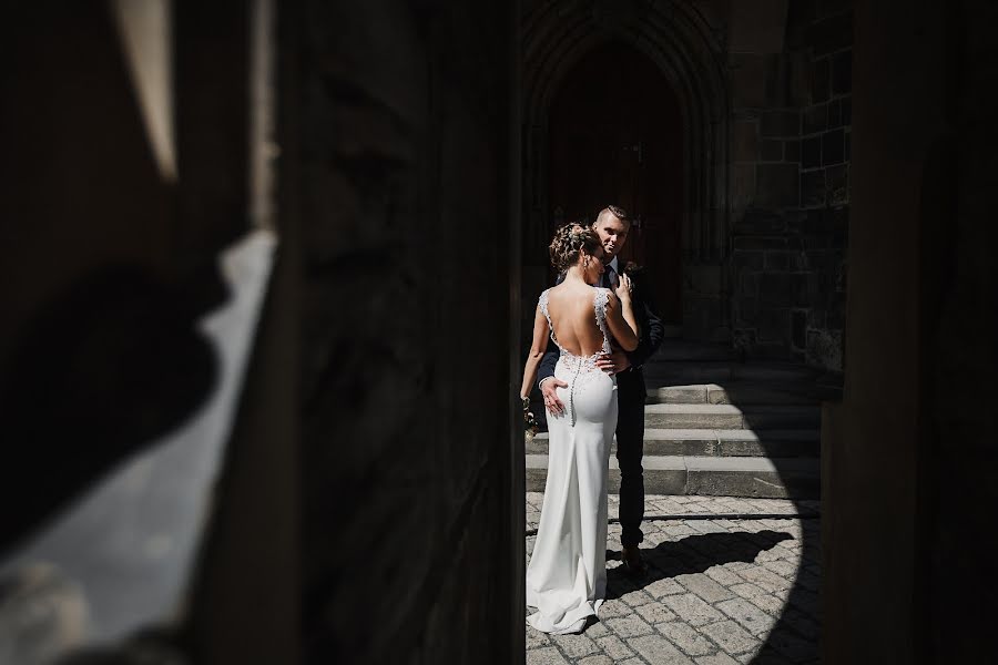 Fotografo di matrimoni Dina Deykun (divarth). Foto del 19 giugno 2017