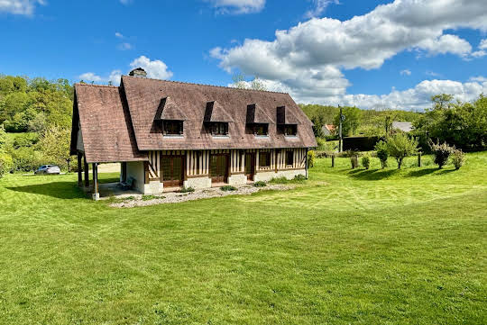 Maison avec jardin et terrasse