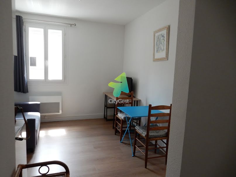 Location meublée appartement 2 pièces 32.57 m² à Narbonne (11100), 460 €