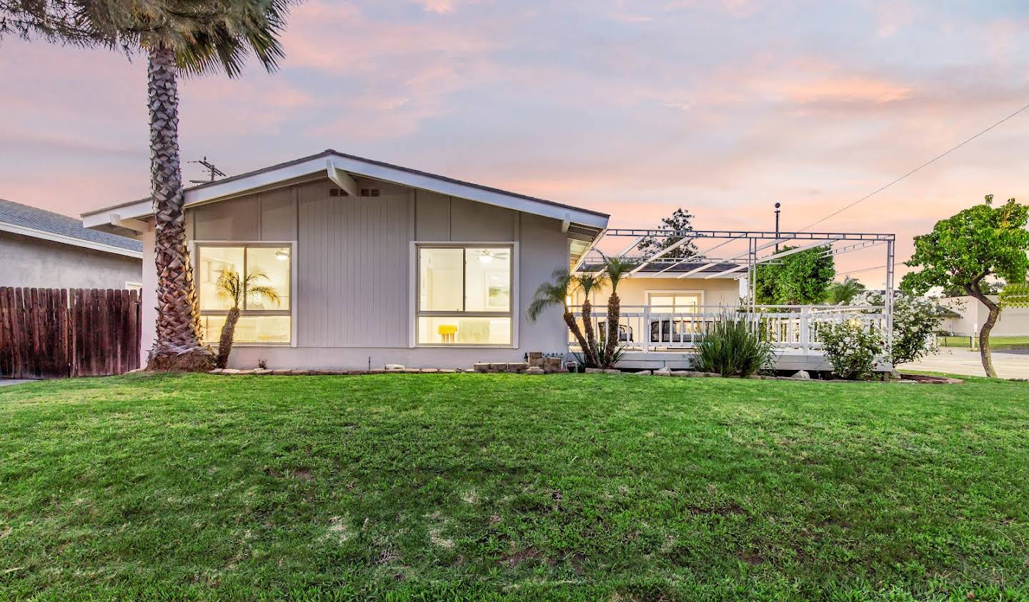 House with pool La Mirada