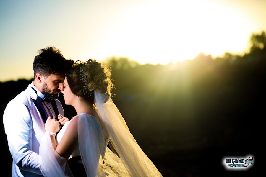 Fotografo di matrimoni Ali Çöndü (alicondu). Foto del 28 marzo 2018