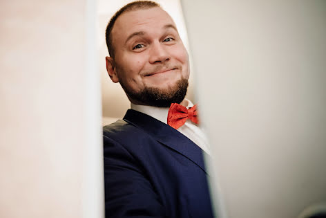 Wedding photographer Roman Konovalov (konovalovroman). Photo of 1 December 2016