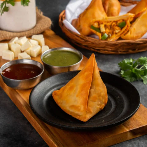 Baked Paneer Samosa