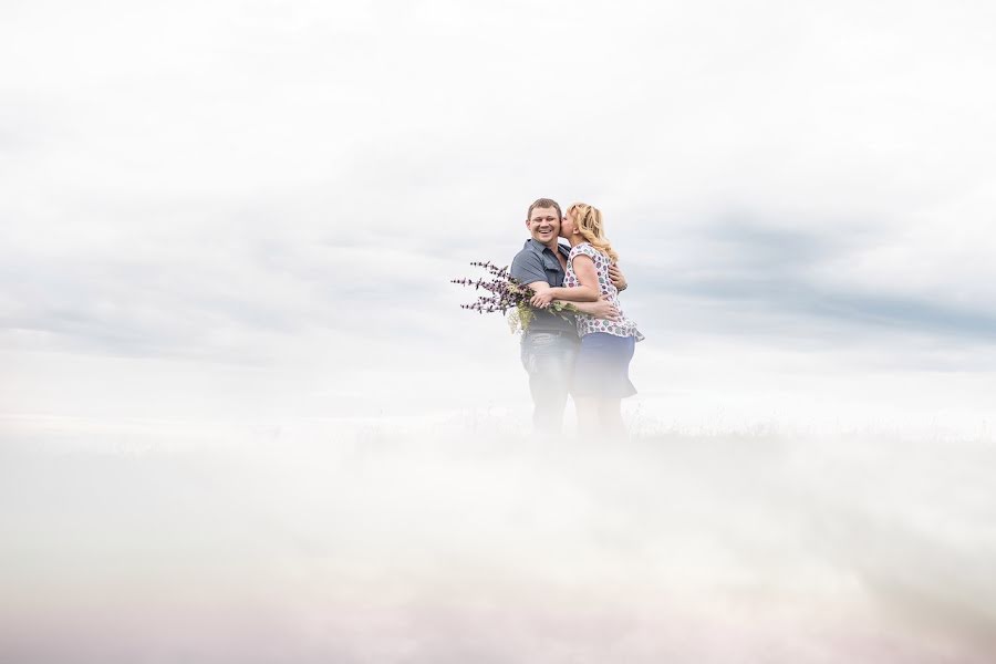 Fotógrafo de casamento Evgeniy Bondarenko (bondarenkoevgeni). Foto de 3 de julho 2017