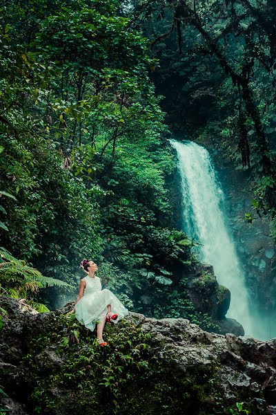 Fotógrafo de bodas Toh Gouttenoire (tohgouttenoire). Foto del 13 de febrero 2019