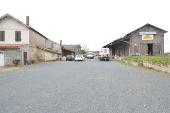 maison à Les Eglisottes-et-Chalaures (33)