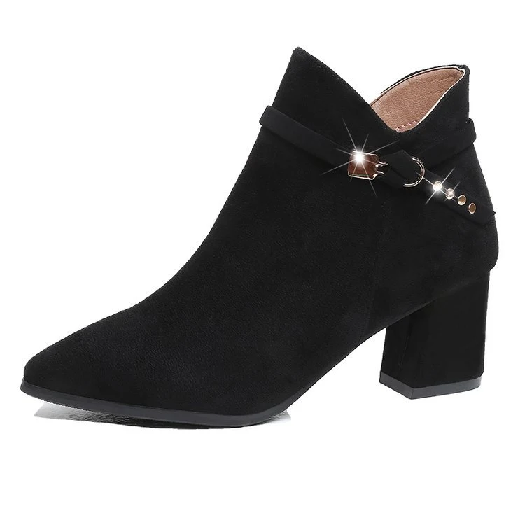 Title 5, Neue Damenstiefel aus Wildleder im europäischen...