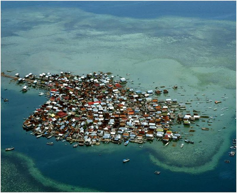 Bungin Island, a ilha que as cabras precisam comer papel e plásticos