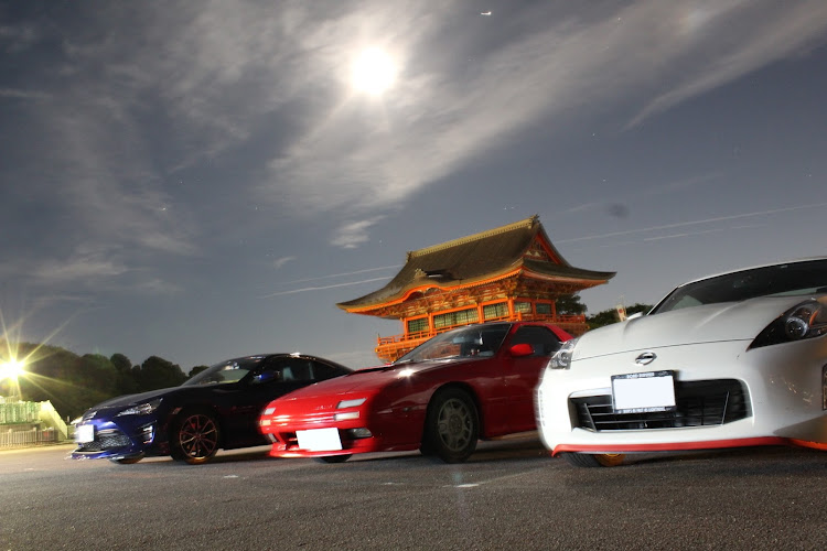 RX-7のドライブ・月明かりの下で・トムくんボンネットの上で寝てた・月明かり強すぎてムズい・静かな時は落ち着く場所やねに関するカスタム事例の投稿画像7枚目
