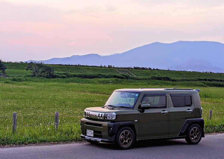 タフトの新緑と愛車・６月もよろしくお願いします・緑と愛車・カメ活・5月もありがとうございました✨に関するカスタム事例の投稿画像6枚目