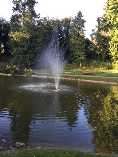 Fountain in Tring Memorial Garden