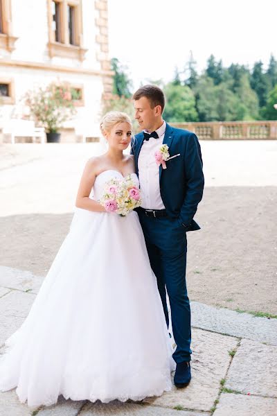 Wedding photographer Yana Shiposh (sunny39). Photo of 25 September 2019