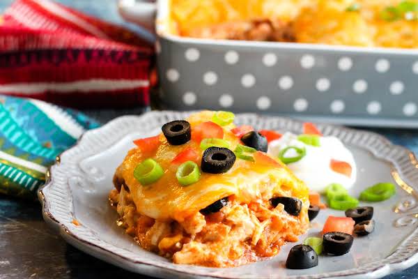 Creamy Cheesy Gooey Enchilada Casserole_image