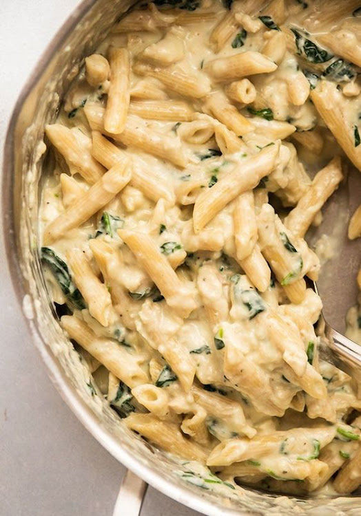 Delicious creamy chicken and spinach pasta recipe