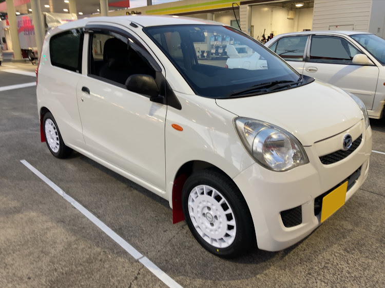 ミラバンのホイール交換・ブリジストン・ノーマル車高・ミシュラン・マッドフラップに関するカスタム事例の投稿画像1枚目