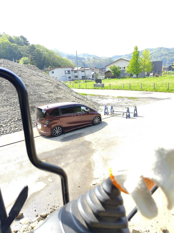フリードのしゅうさんが投稿したカスタム事例の投稿画像1枚目