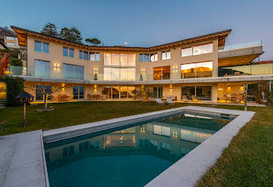 Maison avec piscine et jardin 2