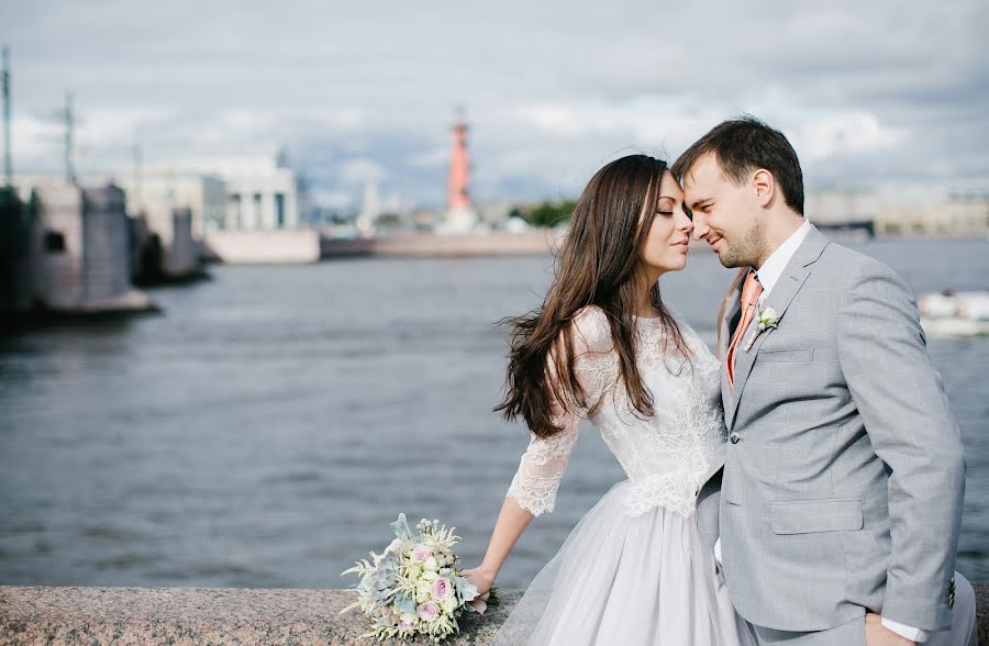 Wedding photographer Aglaya Zhuravleva (shadoof). Photo of 31 January 2017