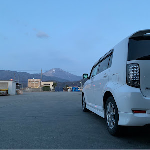 カローラルミオン NZE151N