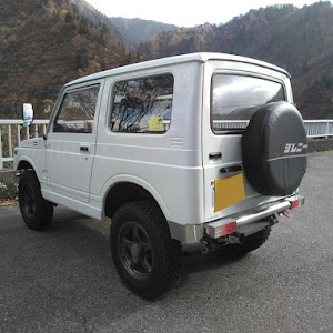 ジムニー JA11V