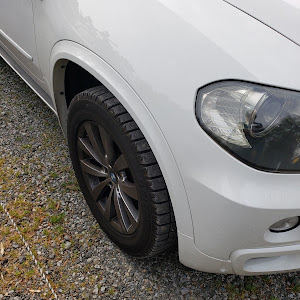 X5 E70